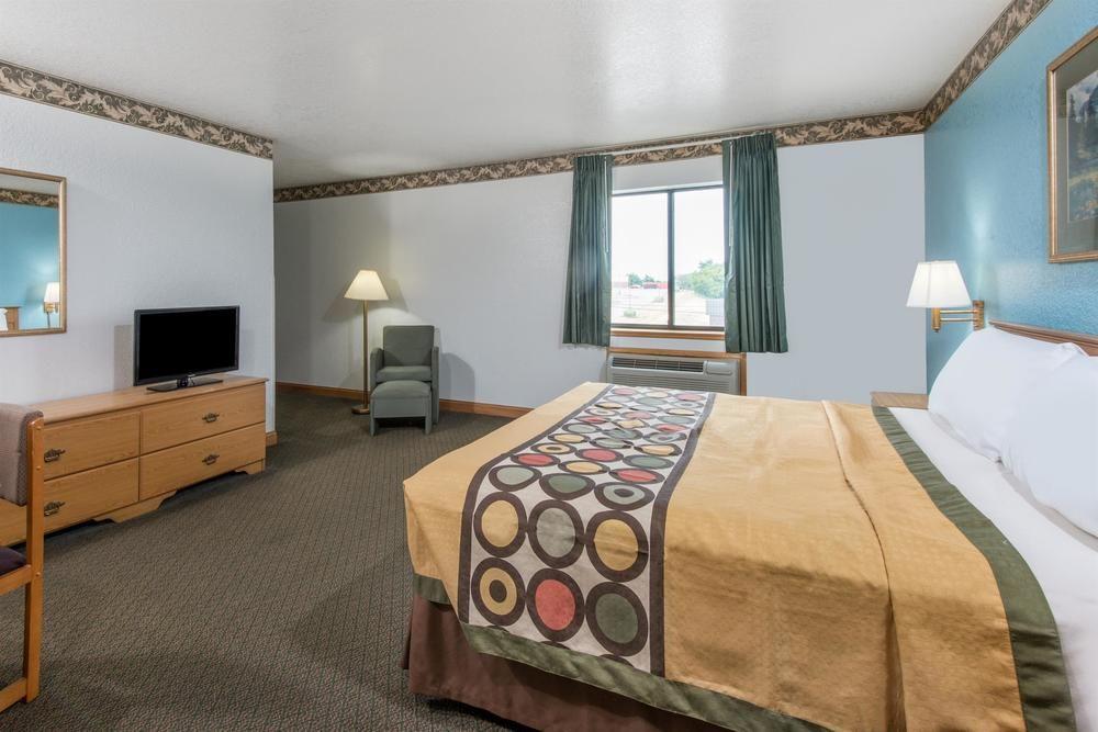 Отель Super 8 By Wyndham Uniontown Pa Экстерьер фото