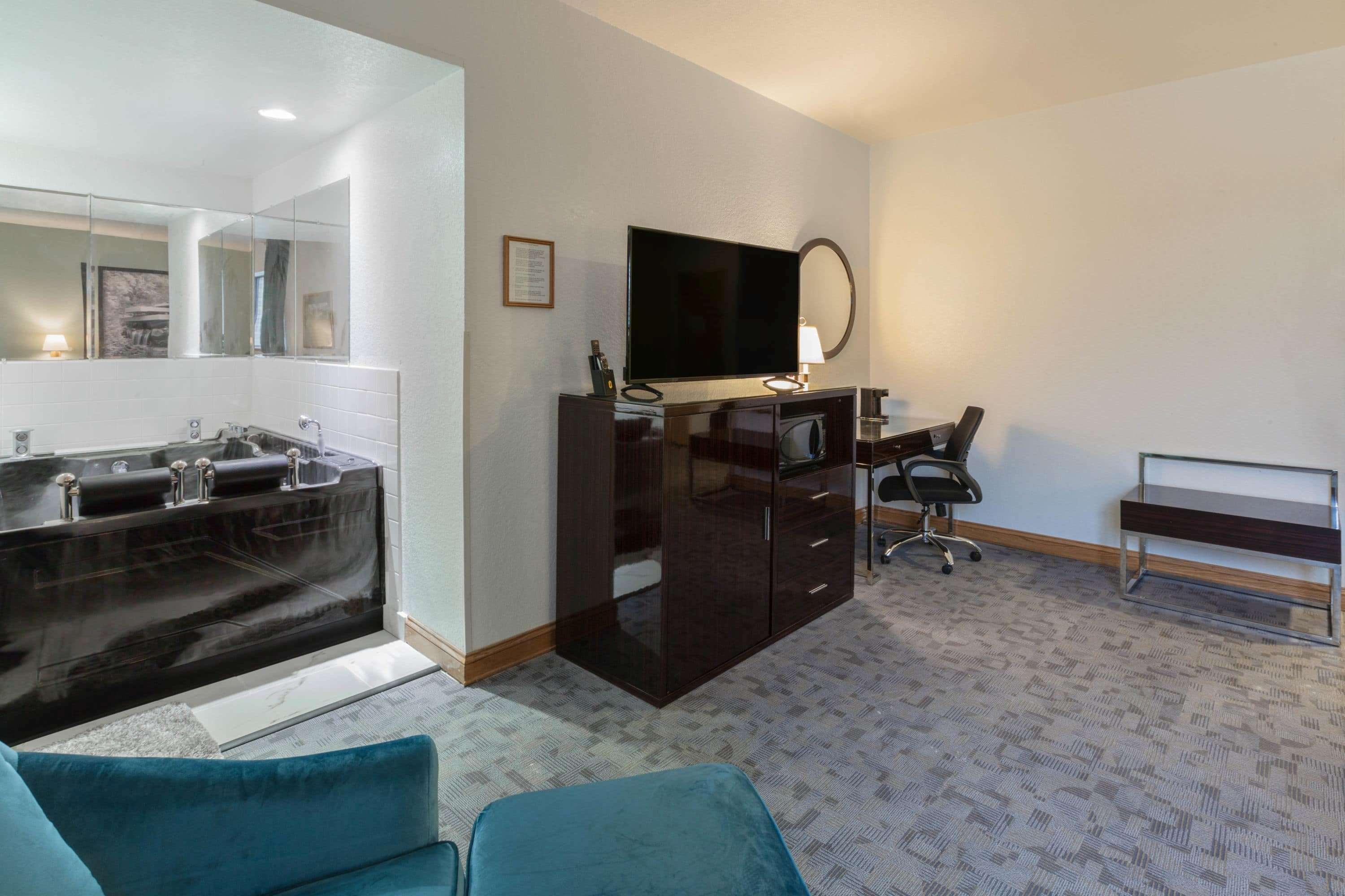 Отель Super 8 By Wyndham Uniontown Pa Экстерьер фото