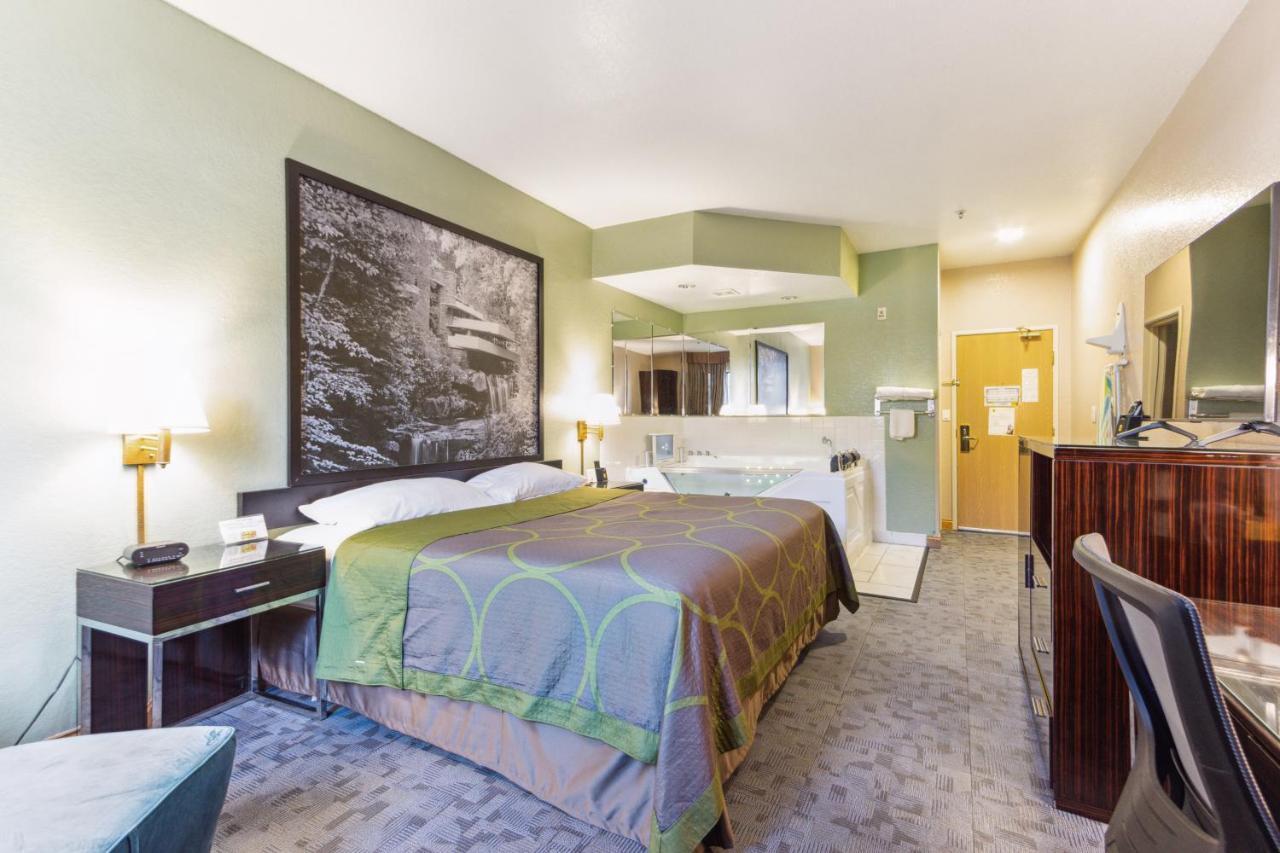 Отель Super 8 By Wyndham Uniontown Pa Экстерьер фото