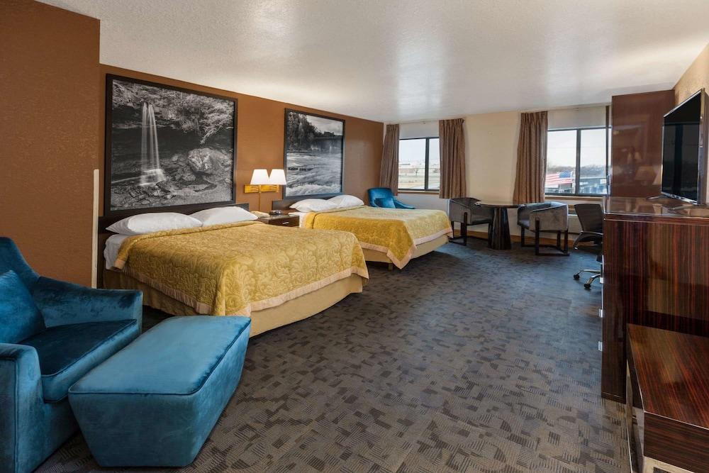 Отель Super 8 By Wyndham Uniontown Pa Экстерьер фото