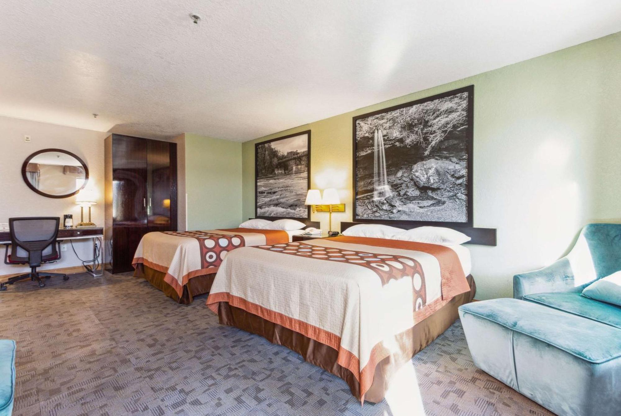 Отель Super 8 By Wyndham Uniontown Pa Экстерьер фото